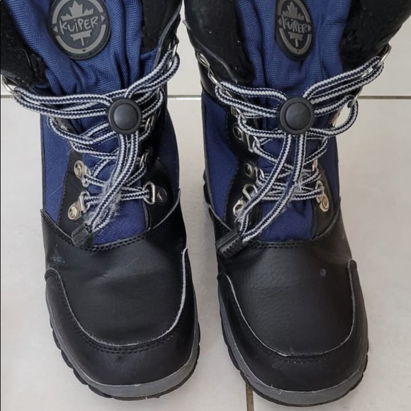 3 items: Timberland Boots, Ice Skates and Winter Boots - Picture 8 of 13